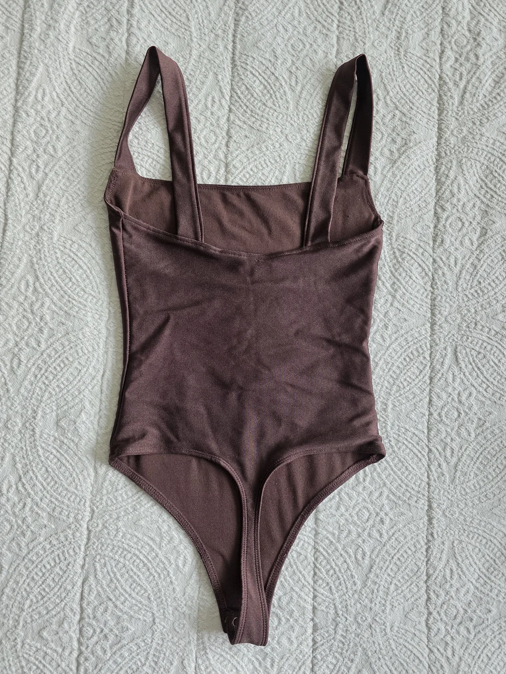 Good American Sculpting Square-neck Thong Bodysuit In Espresso Size 0
